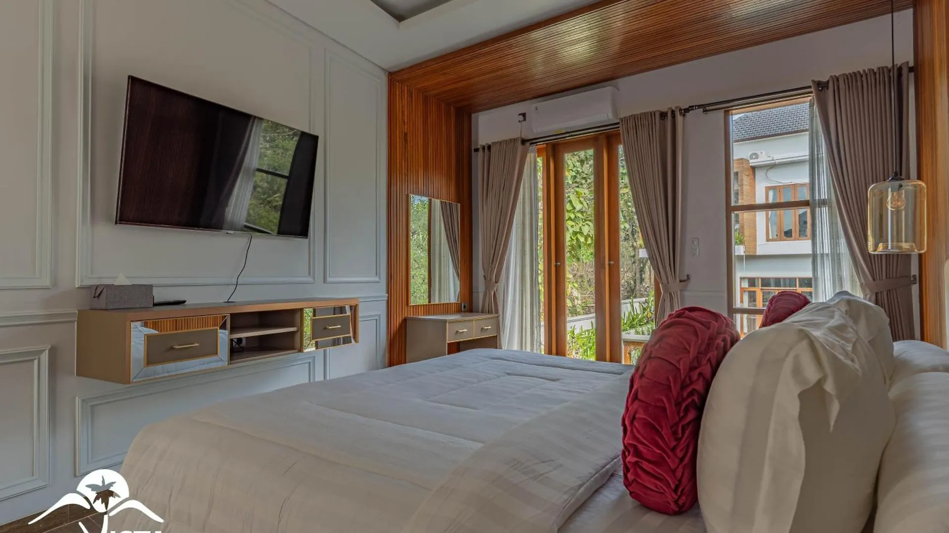 Villa 4R Uluwatu  Indonesia